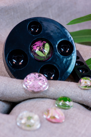 Molde silicona para resina x2 semiesferas - Imagen 3